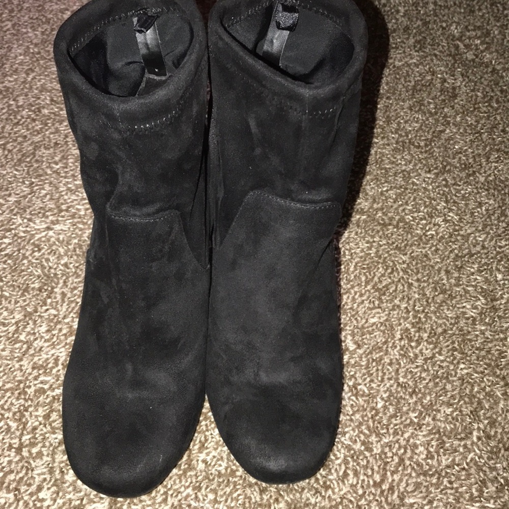 Booties - Picture 5 of 6